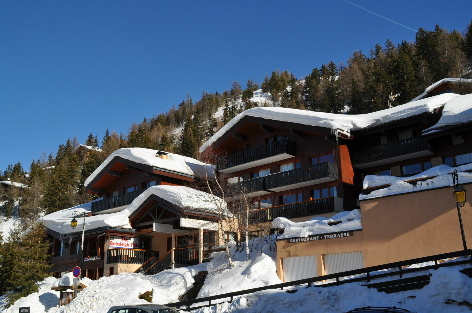 Chalet Hotel Rhododendrons La Plagne Exterior photo